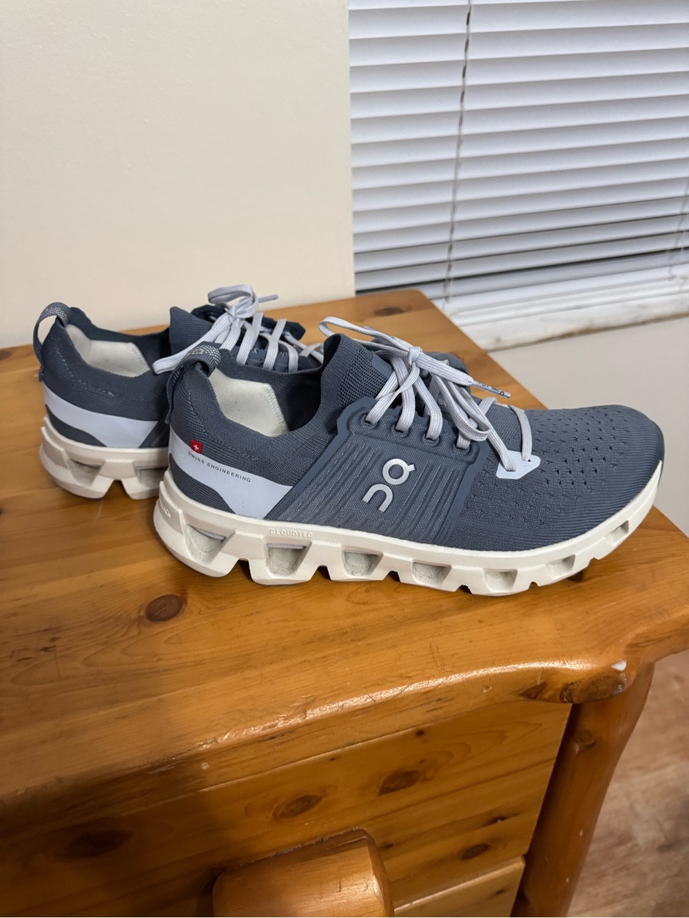 ON Cloudswift 4 Women's Running Sneakers in Slate Blue/White
